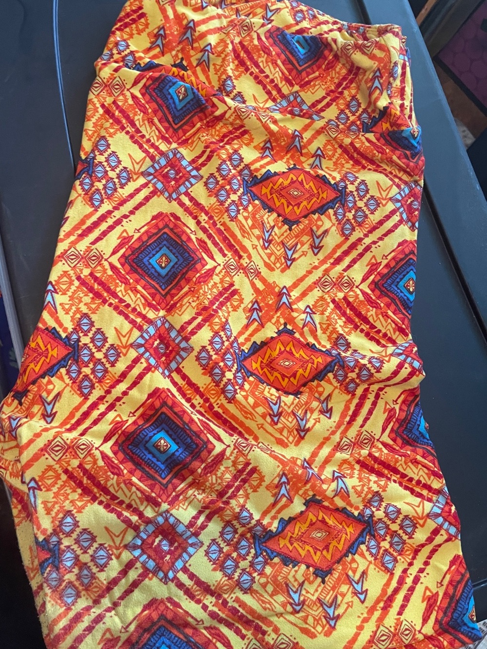 LuLaRoe Yellow & Red Aztec Geometric Print Leggings TC2